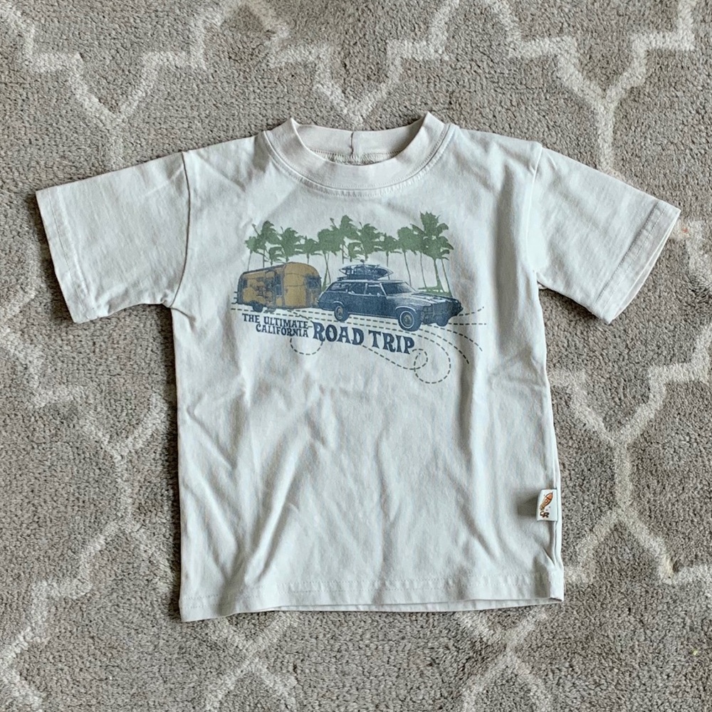 NWT Charlie Rocket t-shirt